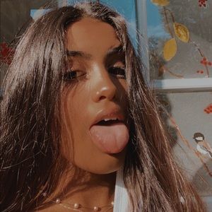 Meet your Posher, Ishika